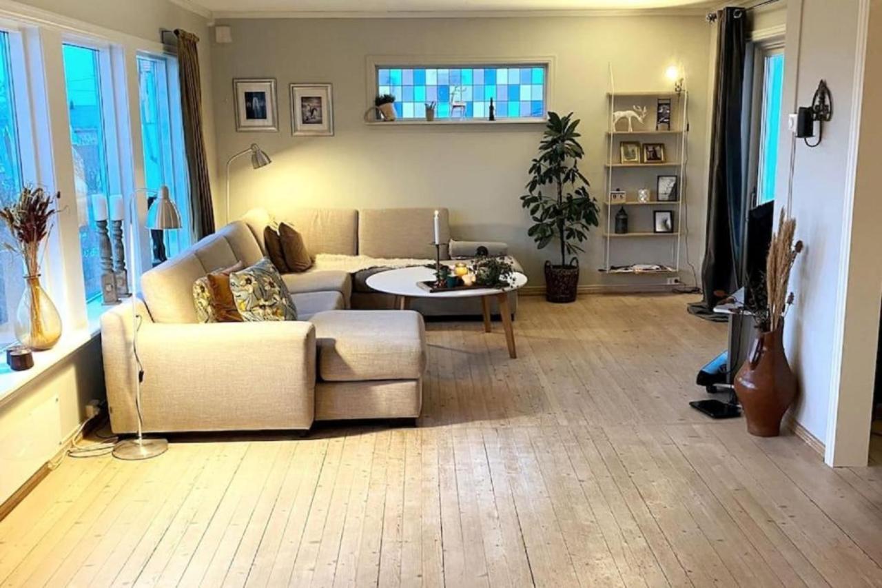 Bynaer Villa V/Ntnu.Garasje Internett, Badstue,Hage Gjøvik Екстериор снимка